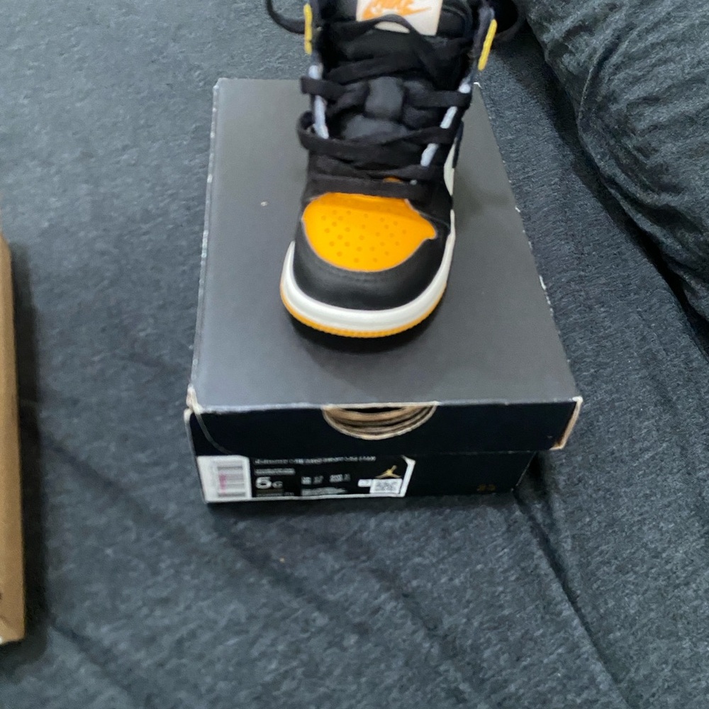 Nike Black and Yellow Sneakers
